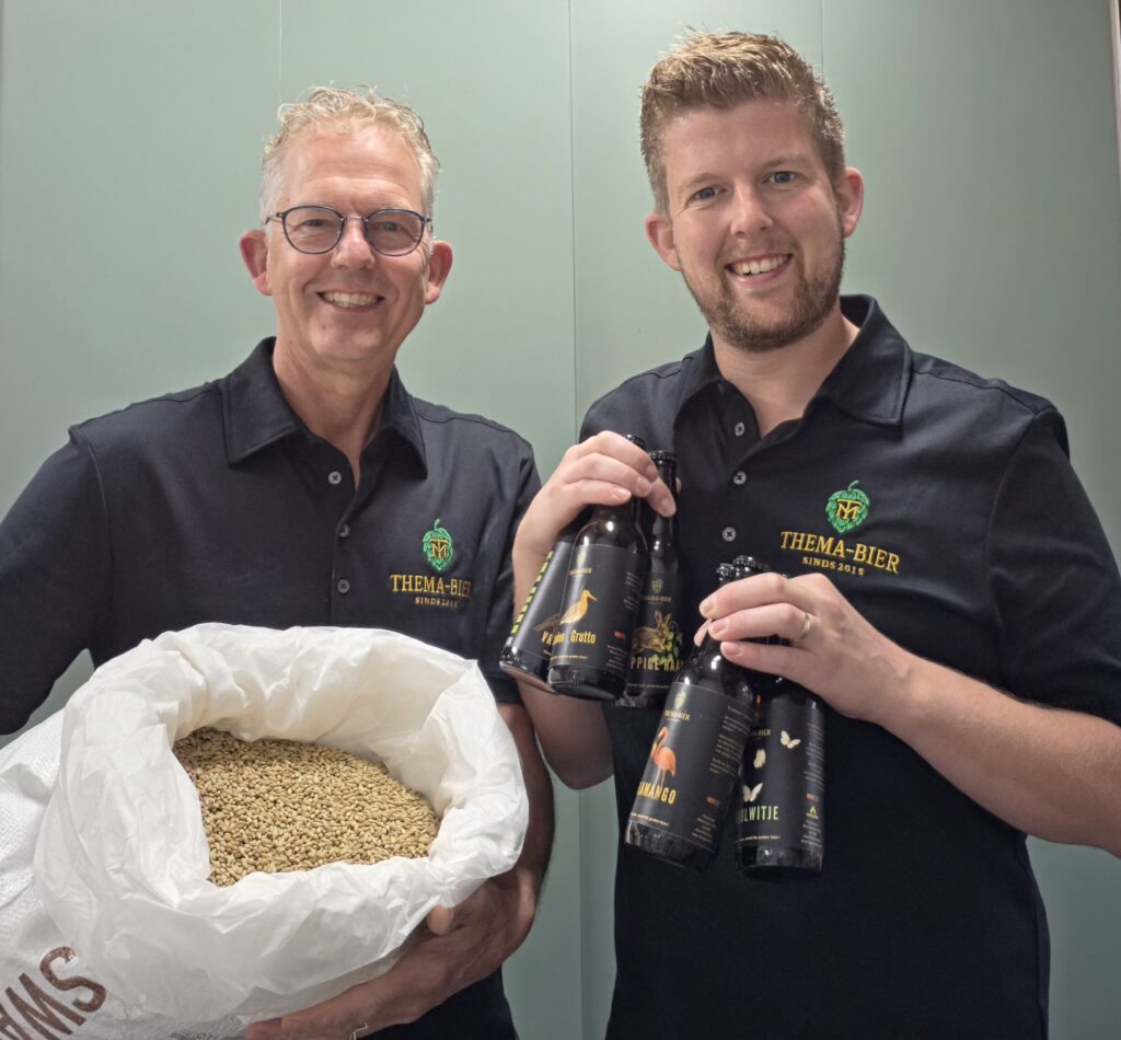 Thema-bier uit Anna Paulowna is verkrijgbaar bij Marije's Kaaswinkel.